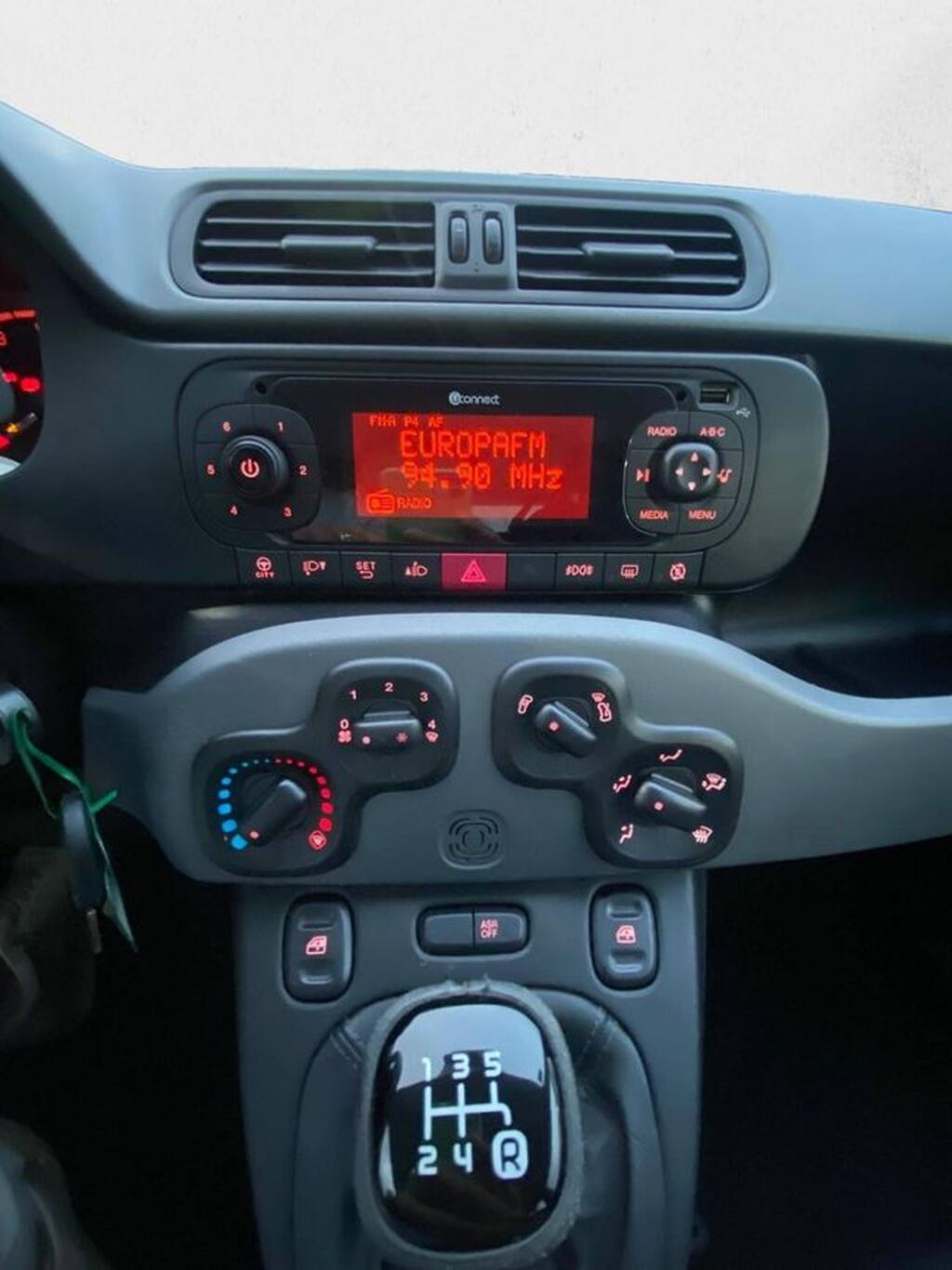 Fiat Panda 1.2 Lounge 51kW (69CV) 15