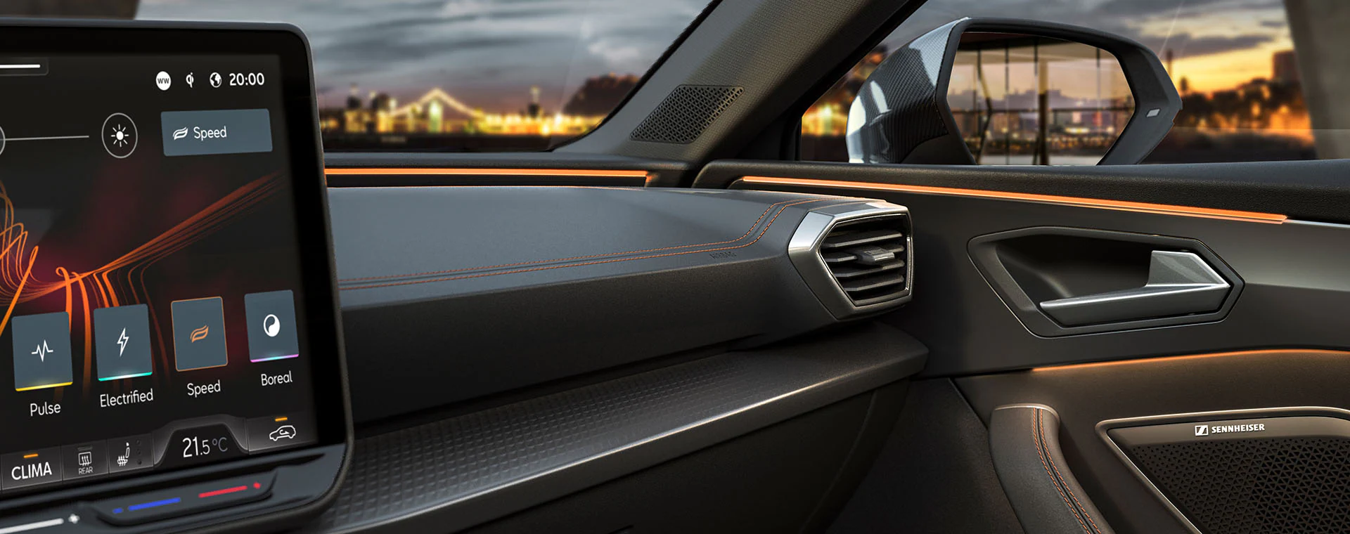 Cupra León interior