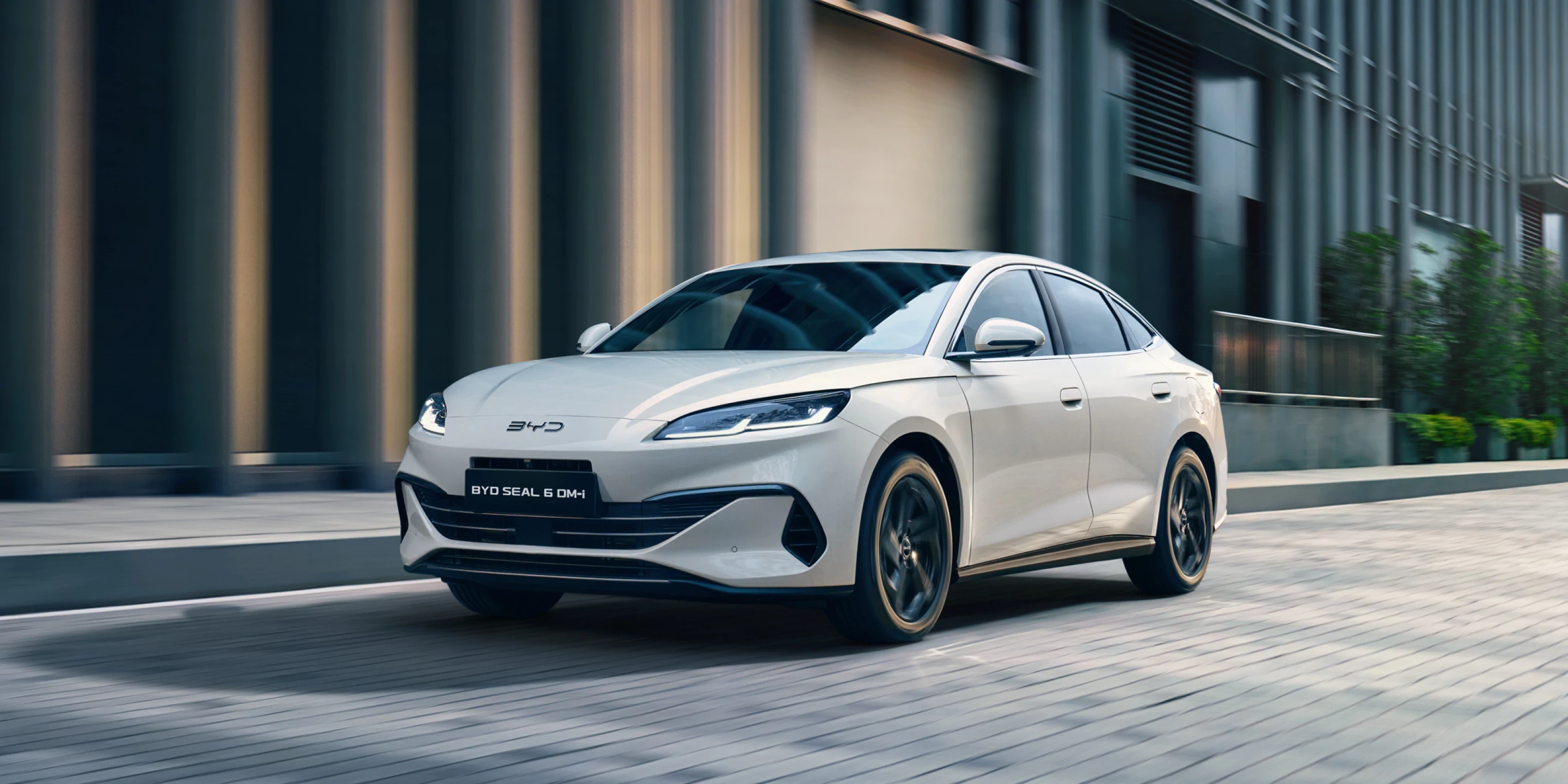 BYD Seal 6 DM-i exterior
