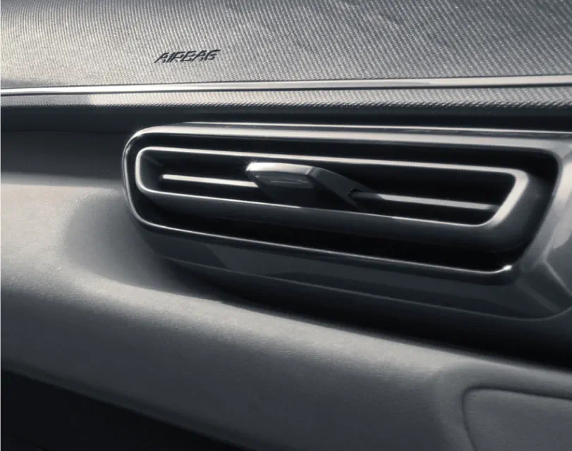 BYD Dolphin Surf interior