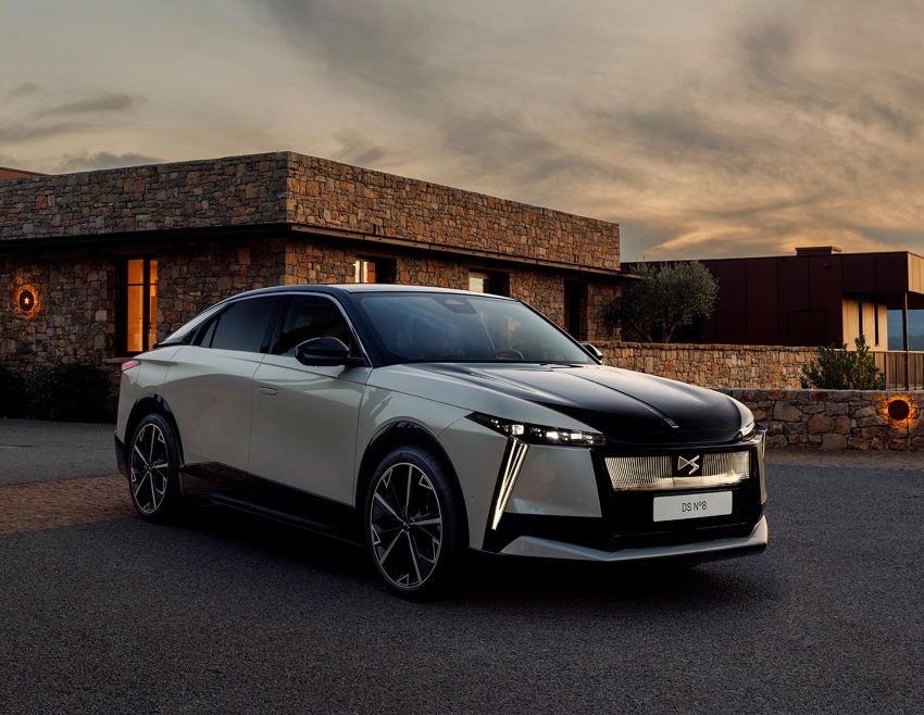 DS Nº8 exterior