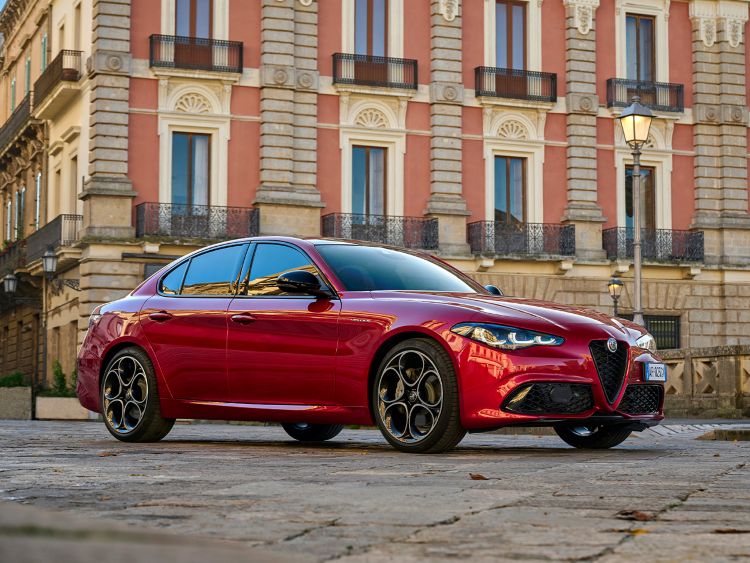 Alfa Romeo Giulia exterior