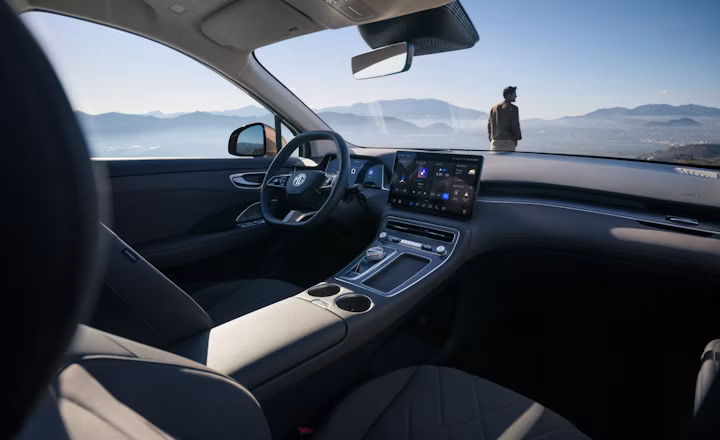 MG MGS6 EV interior