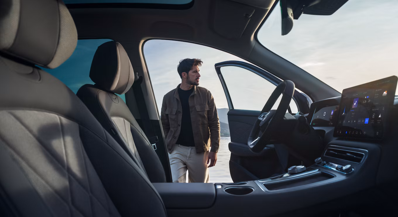 MG MGS6 EV interior
