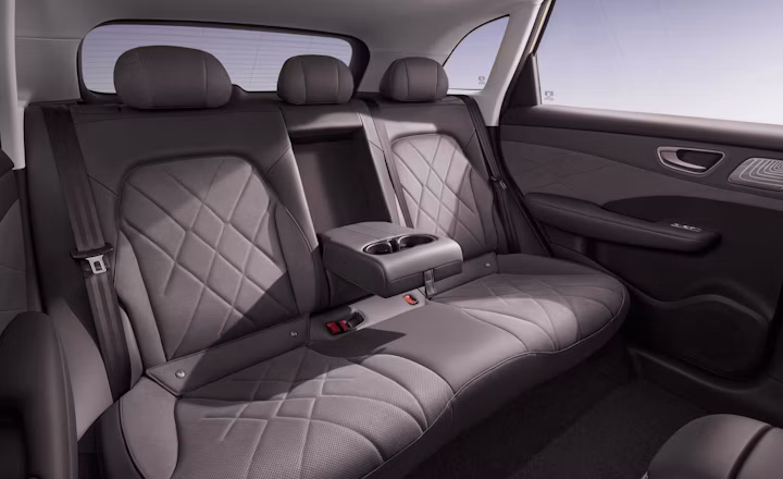 MG MGS6 EV interior