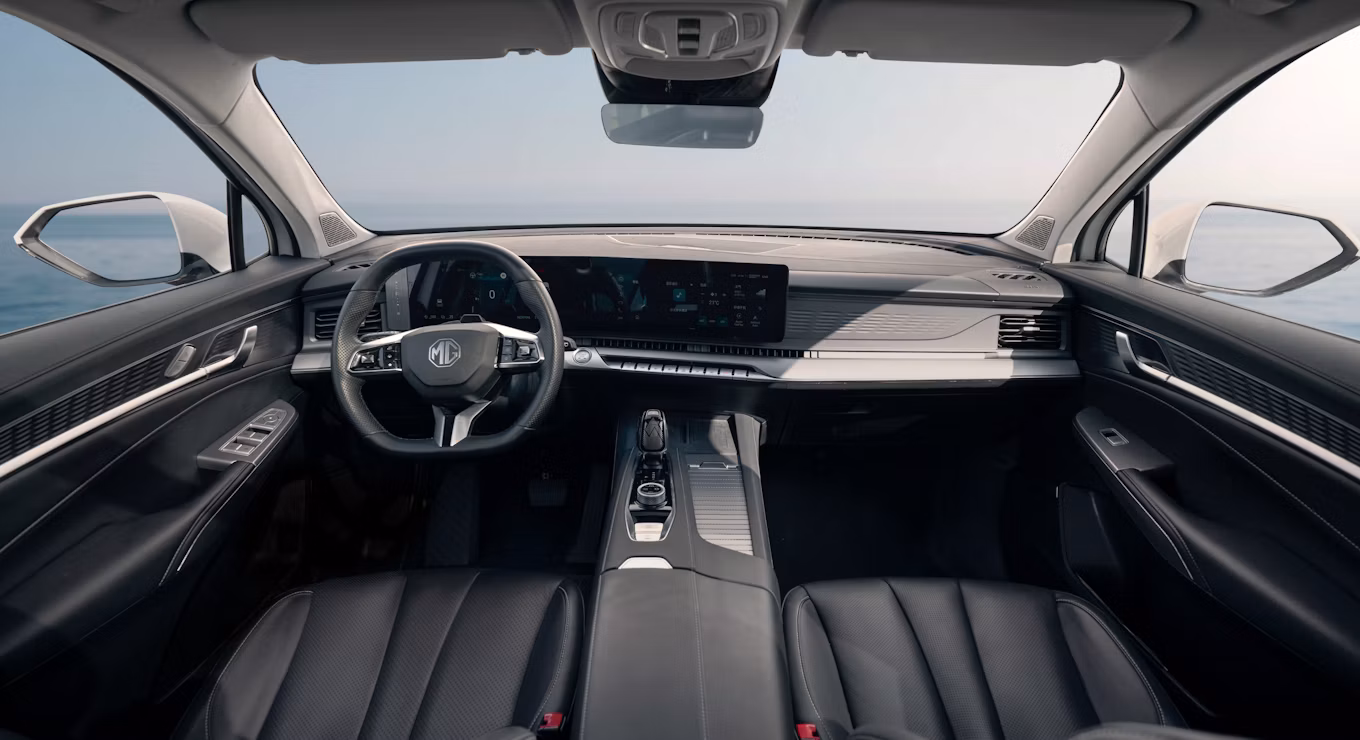 MG MGS9 interior