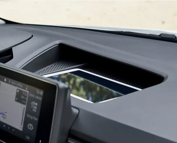 Nissan Townstar interior