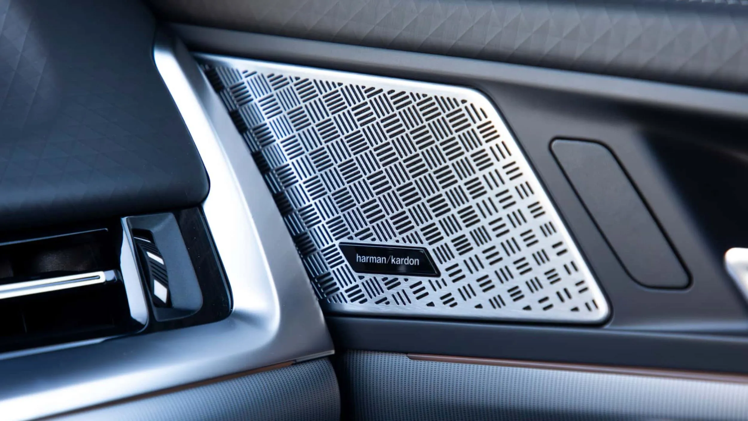 BMW iX2 interior