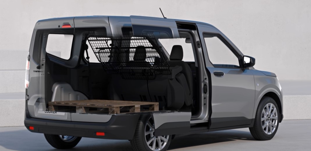 Ford Transit Courier exterior