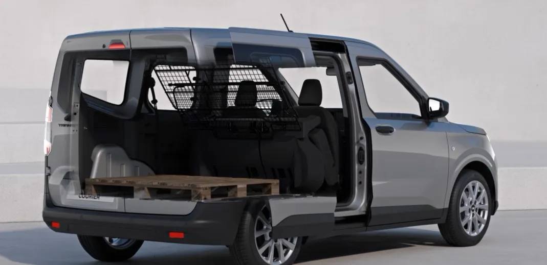 Ford Transit Courier Kombi exterior