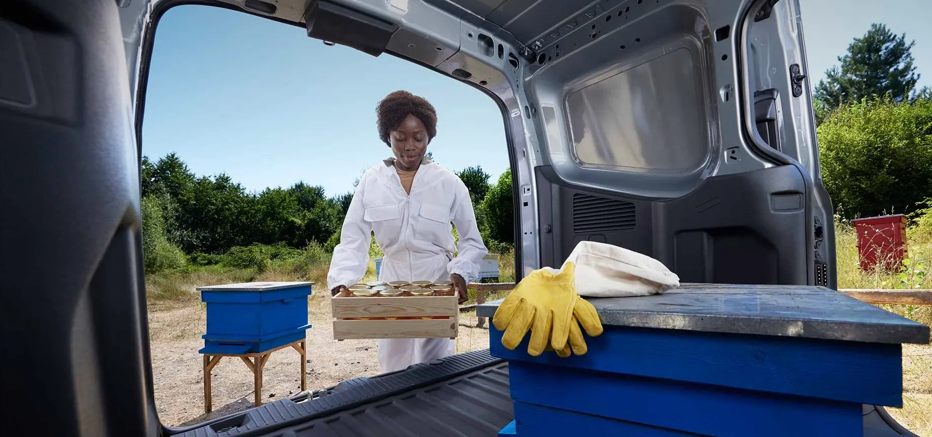 Ford Transit Courier Kombi exterior