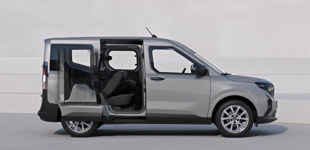 Ford Transit Courier exterior