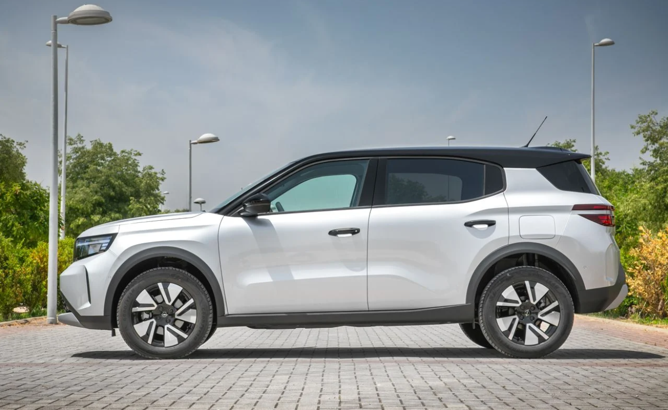 Opel Frontera exterior