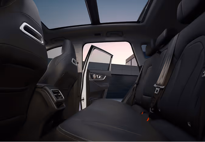 Ebro S700 interior