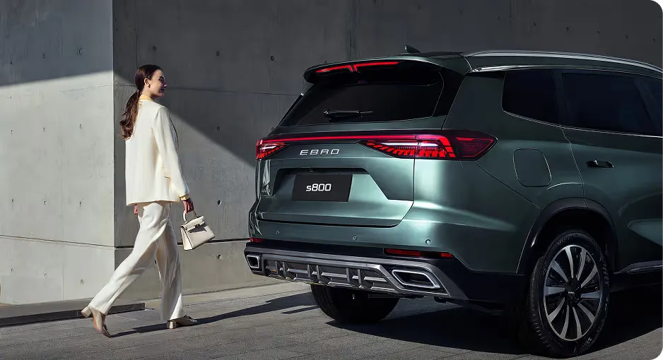 Ebro S800 exterior