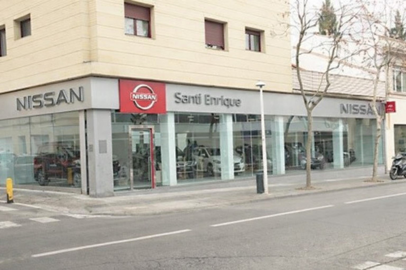 NISSAN YOMOVO SANTI ENRIQUE – SABADELL