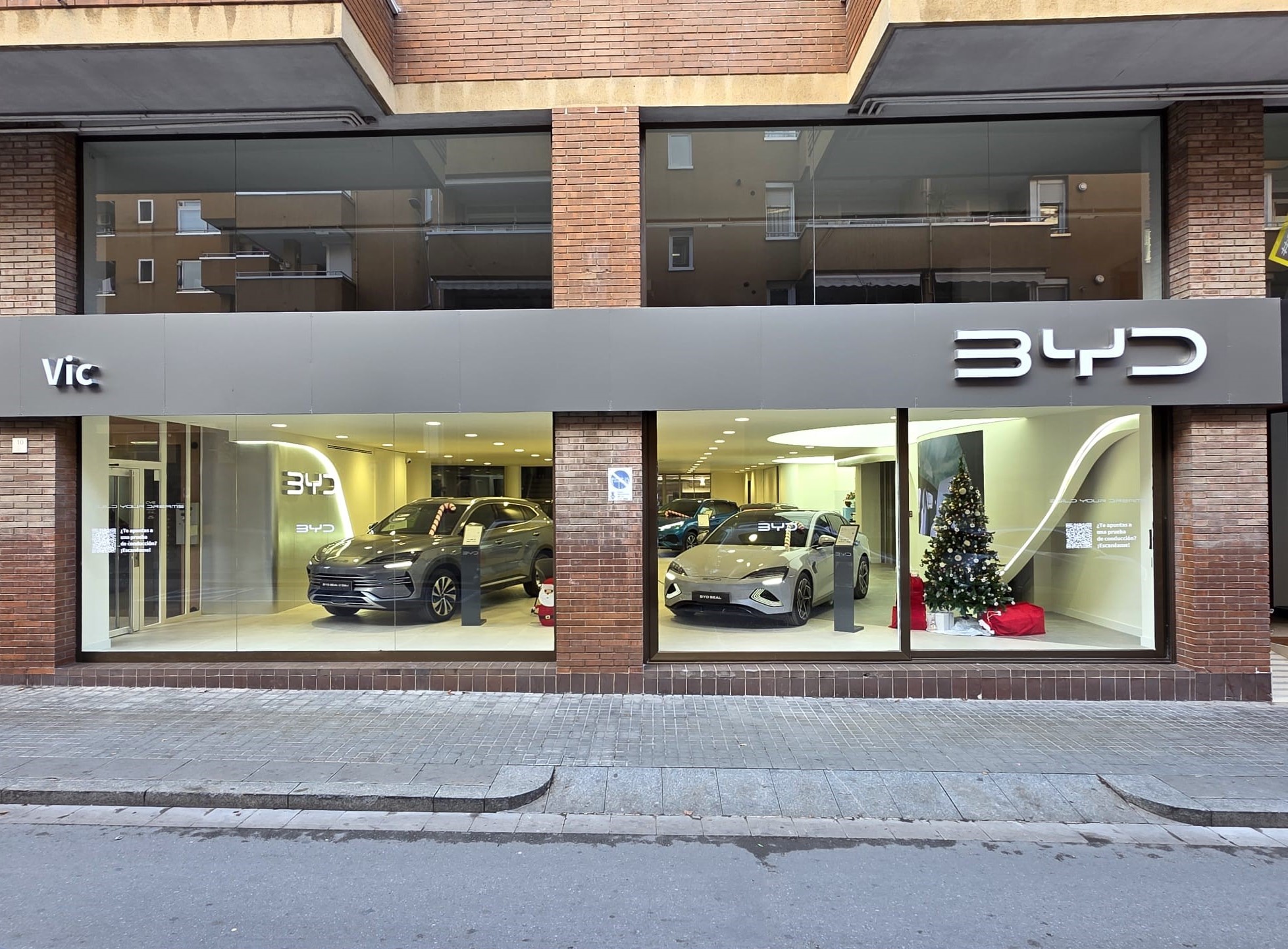 BYD YOMOVO ECOVOLT - VIC