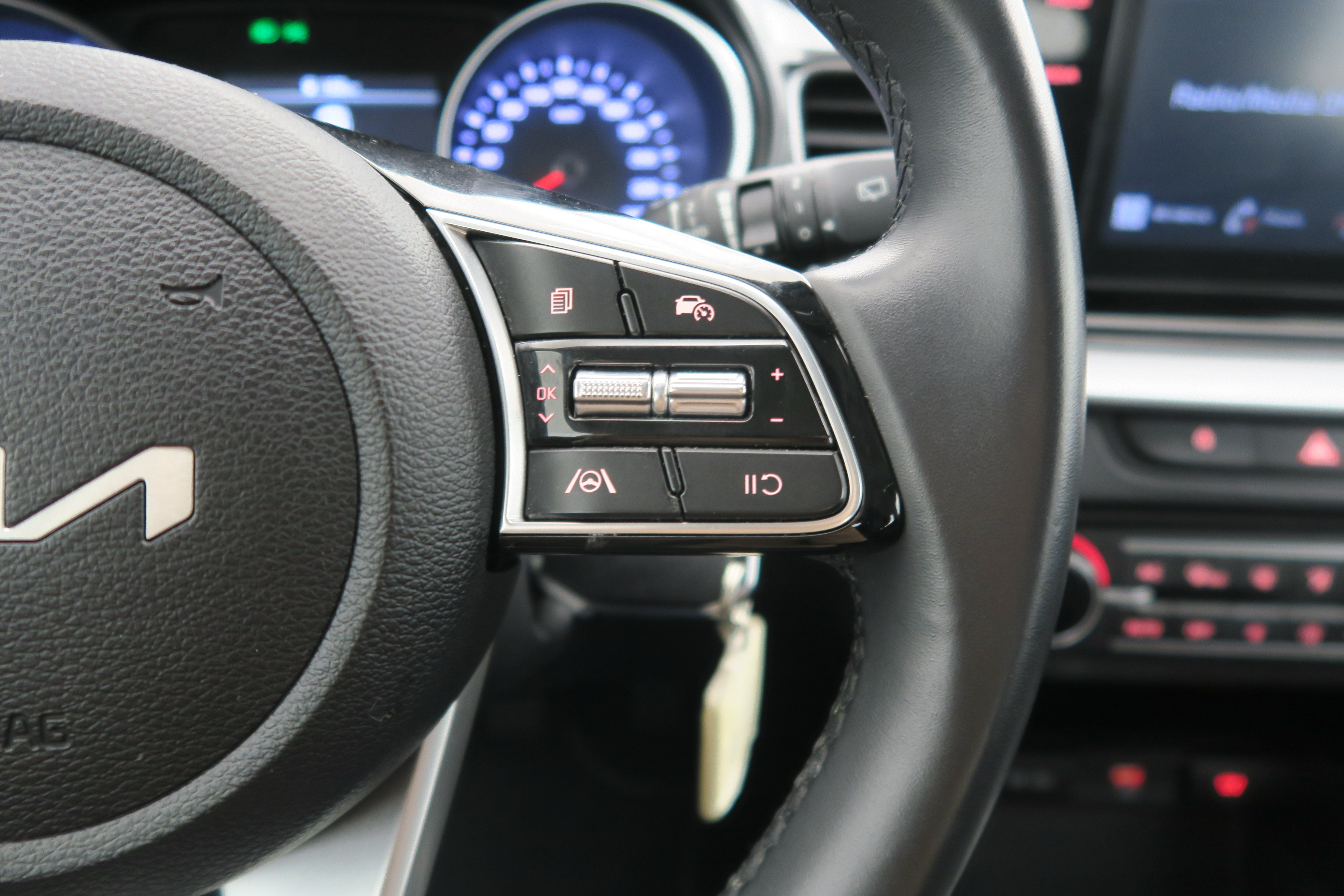 KIA CEED CEED Berlia 1,0 T-GDI 88KW DRIVE 120 5P - Imagen 3