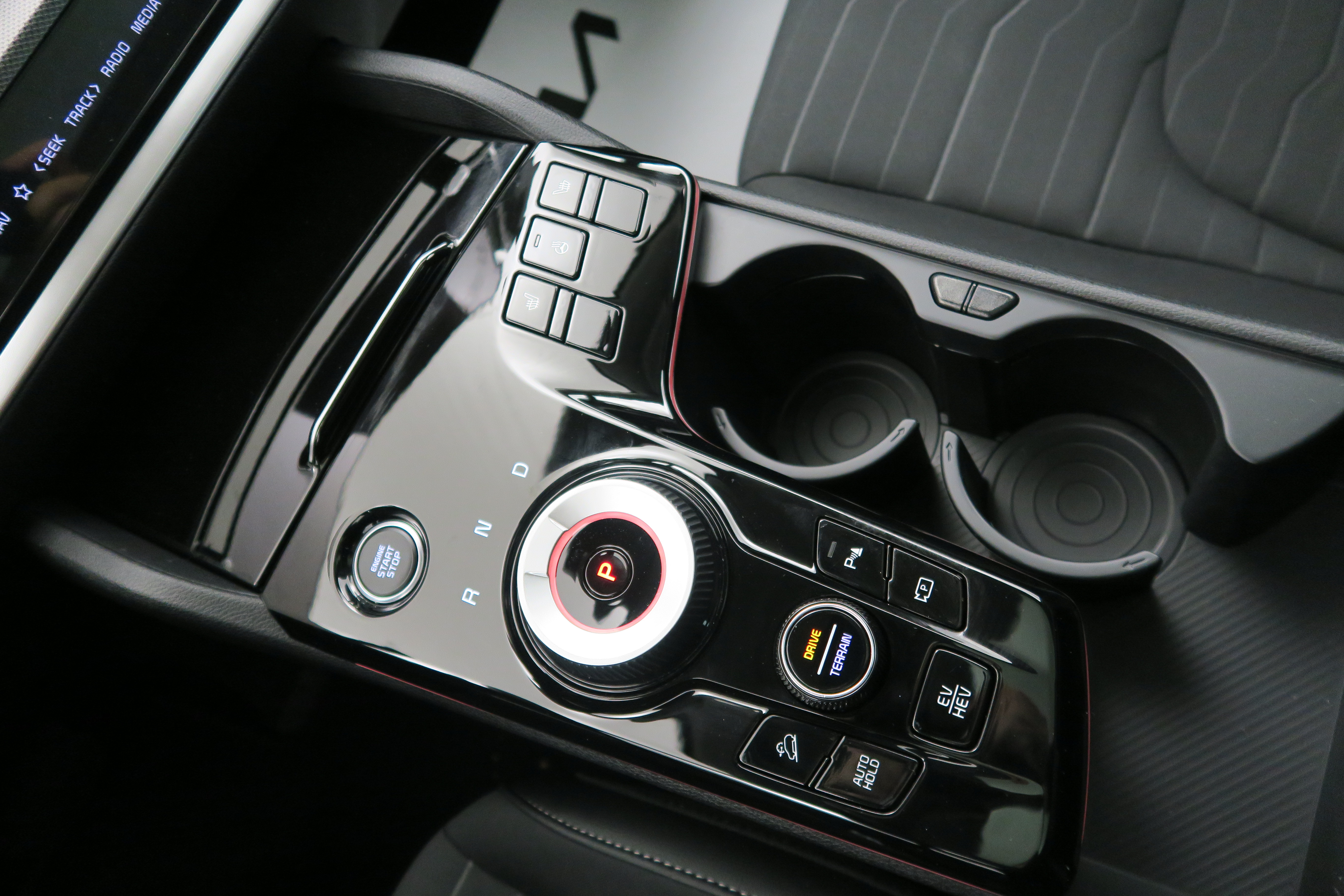 KIA SPORTAGE Sportage 1,6 T-GDi PHEV Tech 4x4 (Pack luxury) - Imagen 2