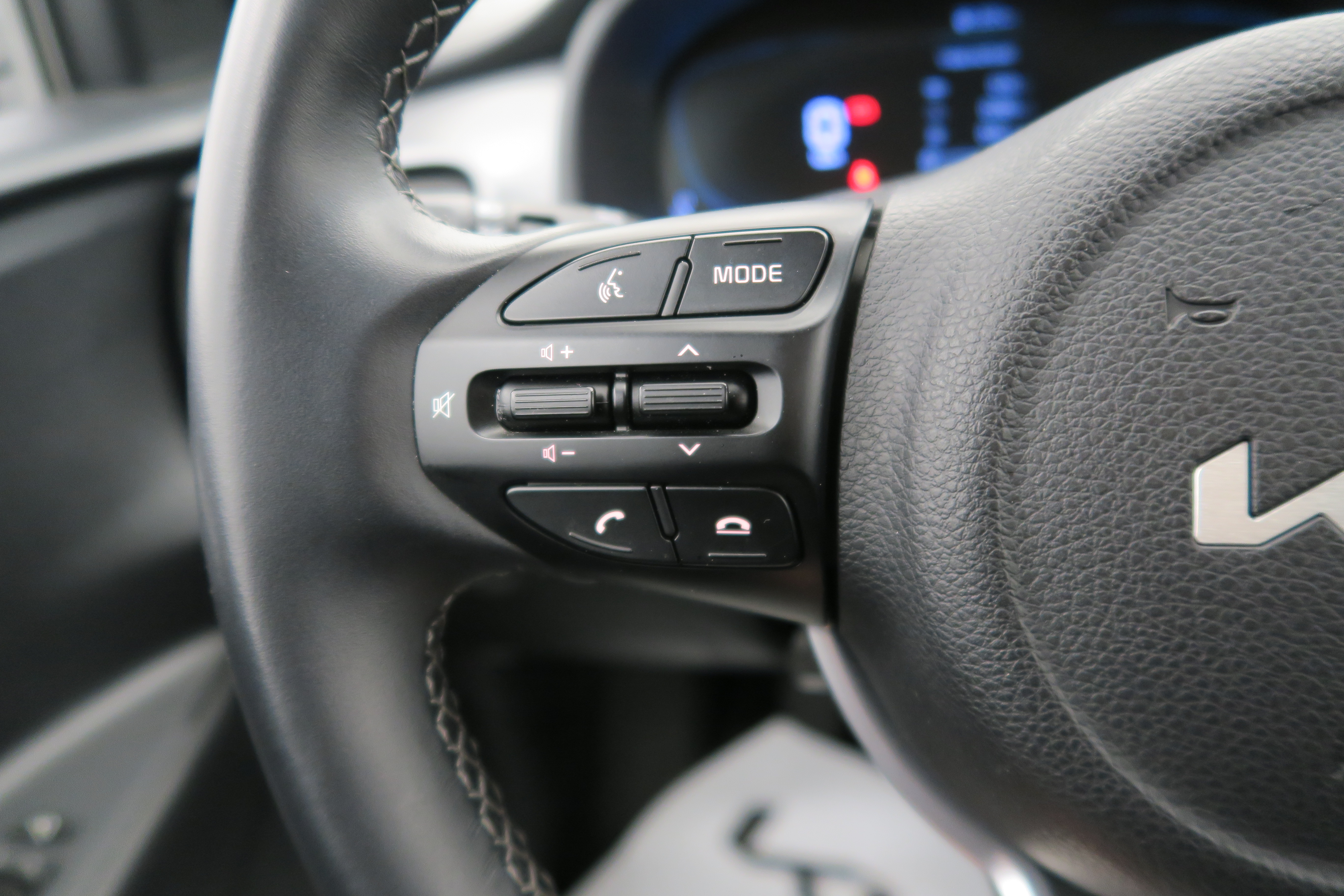 KIA STONIC Stonic 1,0 T-GDI MHEV 100CV BUSINESS - Imagen 2